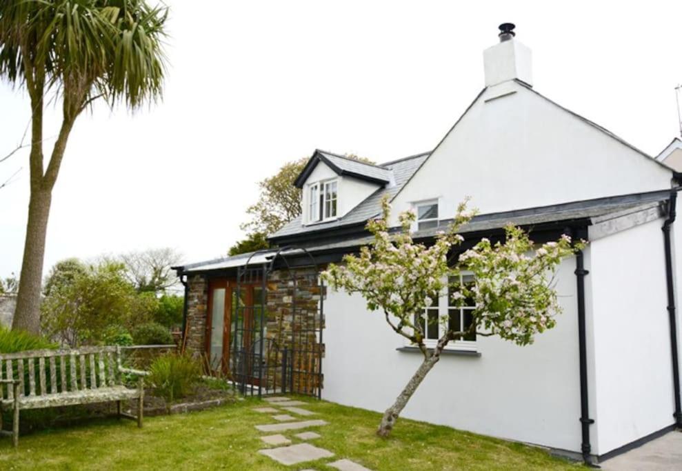 Spring Cottage,Gorgeous And Hi-Spec Kilkhampton 外观 照片